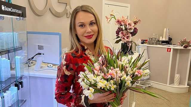 Сегодня мы от всей души поздравляем с Днём Рождения!